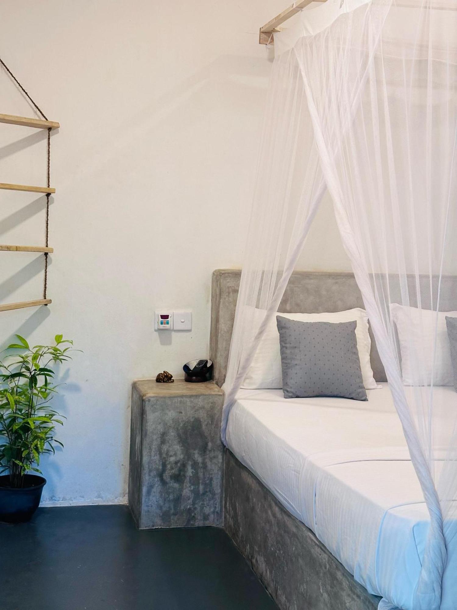 ディックウェラ Venora Hiriketiya Bed & Breakfast エクステリア 写真