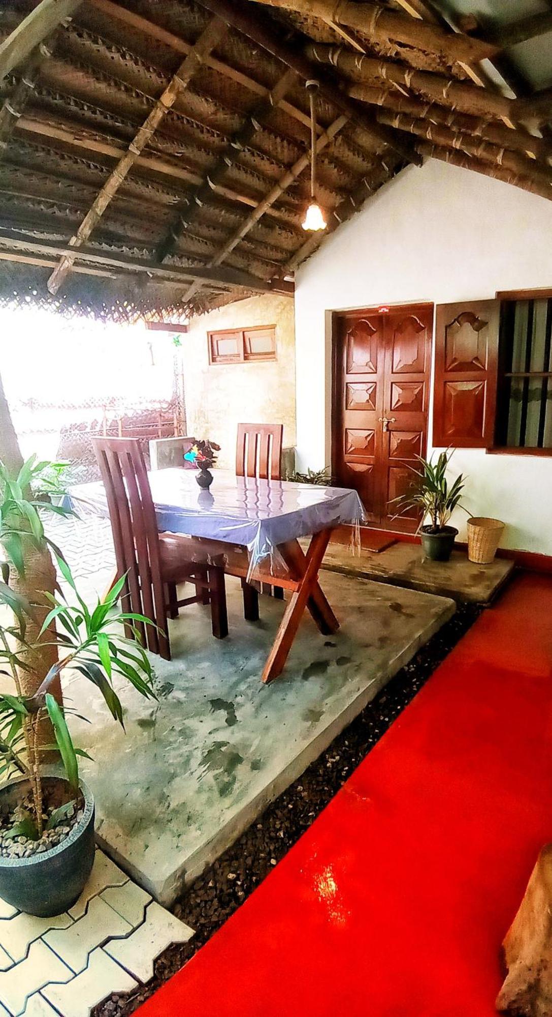 ディックウェラ Venora Hiriketiya Bed & Breakfast エクステリア 写真